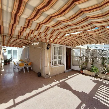 Tamarit Beach Holiday House * Santa Pola