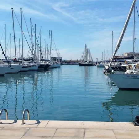 Tamarit Beach Holiday House Apartment *